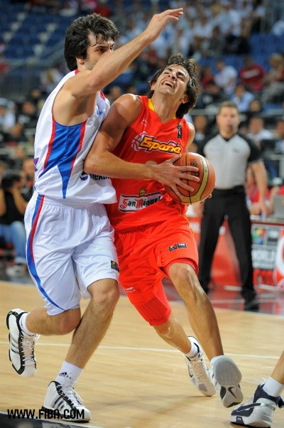 争霸赛场,劲旅与弱队对决擦出火花 争霸赛场,劲旅与弱队对决擦出火花