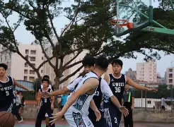亚洲杯篮球赛冠军赛在激烈争夺中产生,中国队力争夺冠的简单介绍 亚洲杯篮球赛冠军赛在激烈争夺中产生,中国队力争夺冠的简单介绍